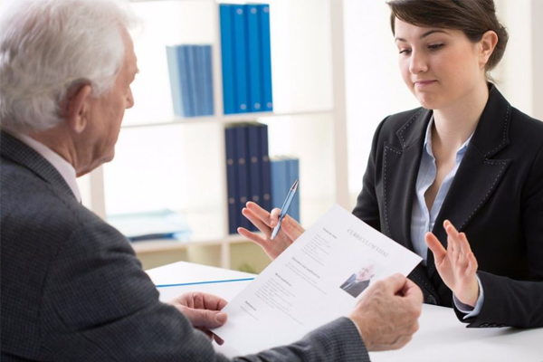 家居策劃方案：關(guān)于老員工，應(yīng)該是留還是去？